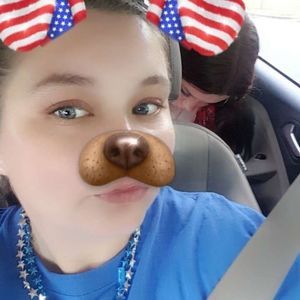 Meet your Posher, Ella